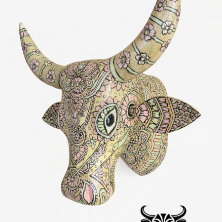 Wooden cow wall hanging for sale: Hand painted face art decor